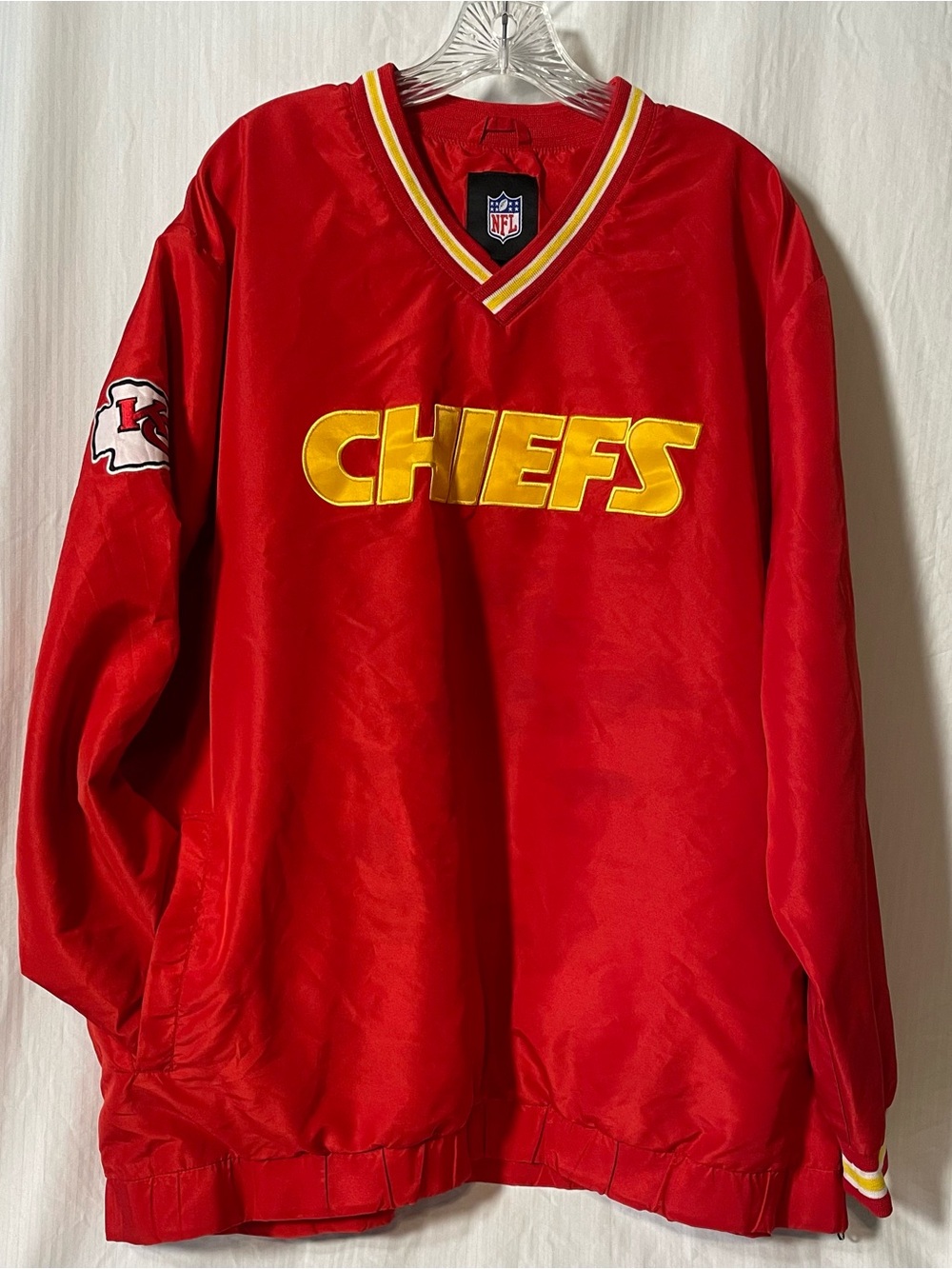 NFL red satin pullover windbreaker. Kansas City Chiefs. CHIEFS on front
